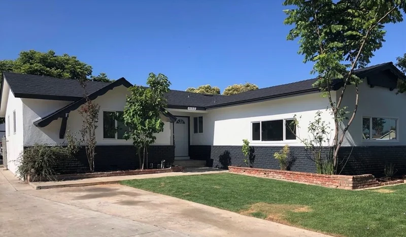 1132 E Rustic Rd, Escondido, CA 92025