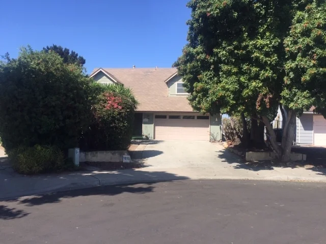 1015 Stiles Ct, Vista, CA 92083