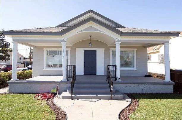 4279 Walton, Los Angeles, CA 90037