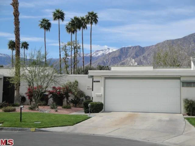 1011 Saint Thomas, Palm Springs, CA 92264