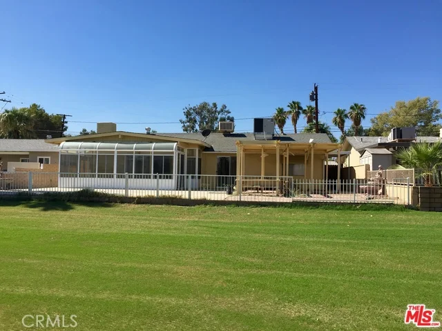 43340 Illinois, Palm Desert, CA 92211