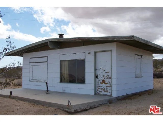 4237 Everett, Landers, CA 92285