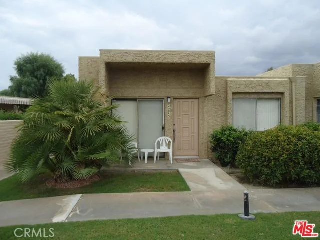2273 Los Patos, Palm Springs, CA 92264
