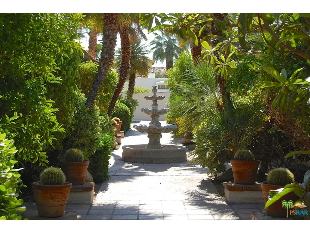 260 Patencio #3, Palm Springs, CA 92262