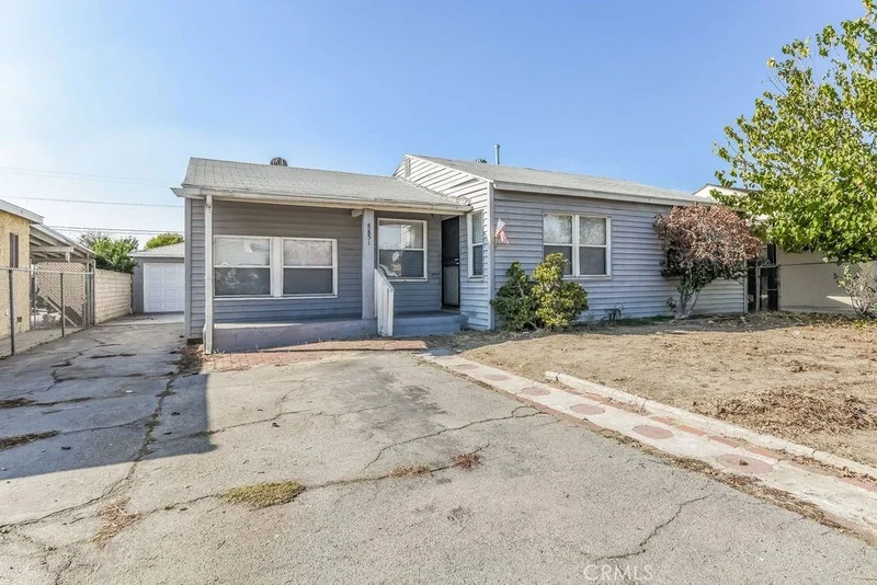 8851 Remick, Sun Valley, CA 91352