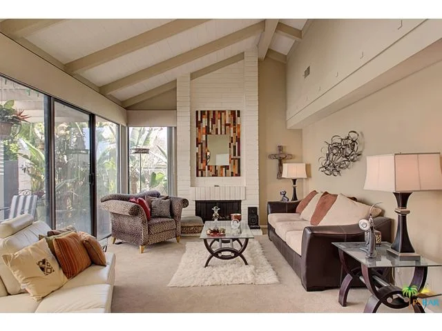 2545 Gene Autry #A, Palm Springs, CA 92264