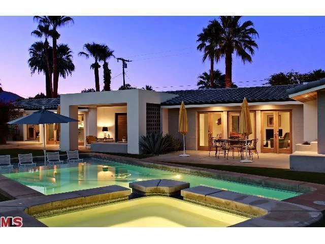 1036 Granvia Valmonte, Palm Springs, CA 92262