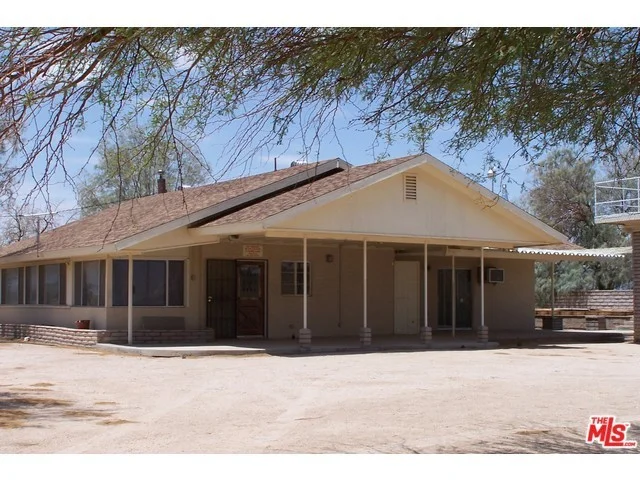84658 Amboy, 29 Palms, CA 92277
