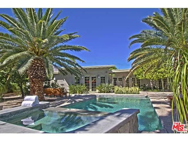 2697 Cerritos, Palm Springs, CA 92262