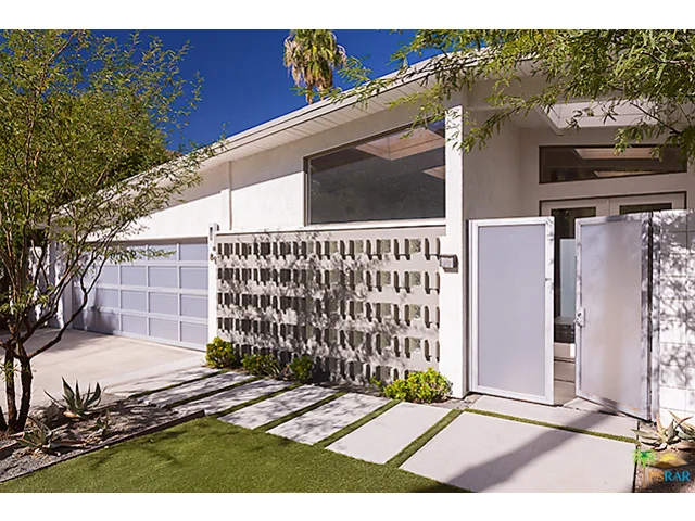 894 Topaz, Palm Springs, CA 92262