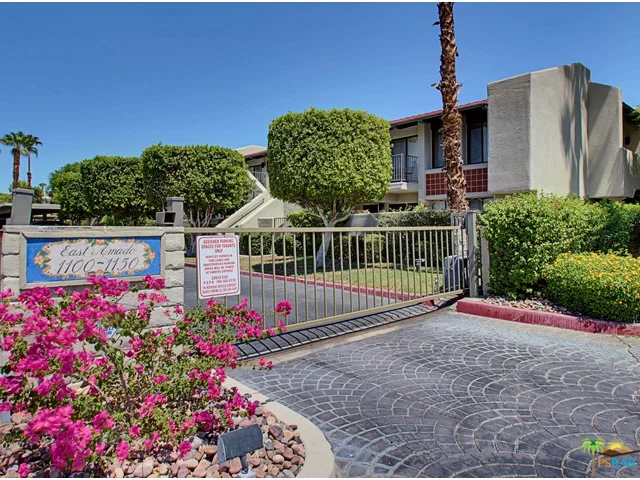 1150 Amado #8A1, Palm Springs, CA 92262