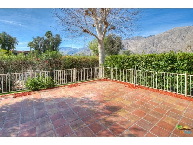 1127 Tiffany Circle, Palm Springs, CA 92262