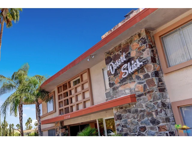 2290 Palm Canyon #18, Palm Springs, CA 92264