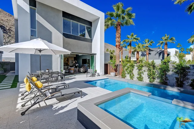 1183 Iris Lane, Palm Springs, CA 92264