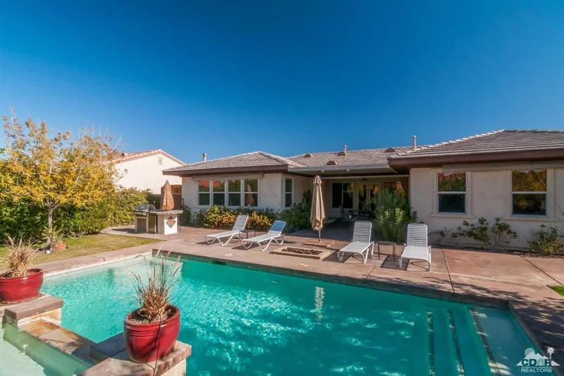 43405 Parkway Esplanade, La Quinta, CA 92253
