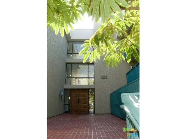 424 Bellflower #306, Long Beach, CA 90814