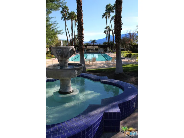 457 Calle Rolph, Palm Springs, CA 92262
