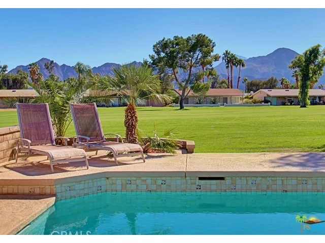 76713 New York, Palm Desert, CA 92211