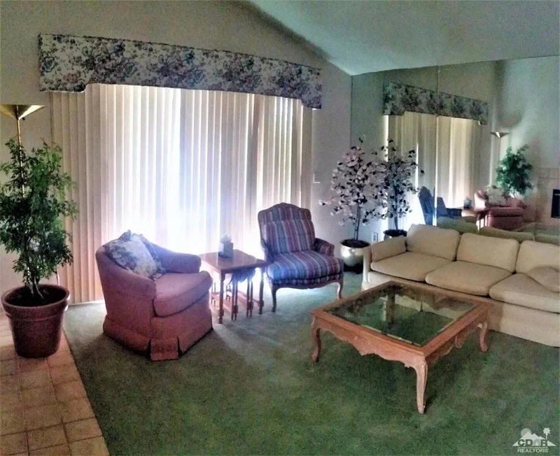 77641 Calle Las Brisas, Palm Desert, CA 92211