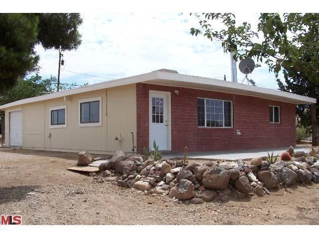 4261 Old Woman Springs, Yucca Valley, CA 92284