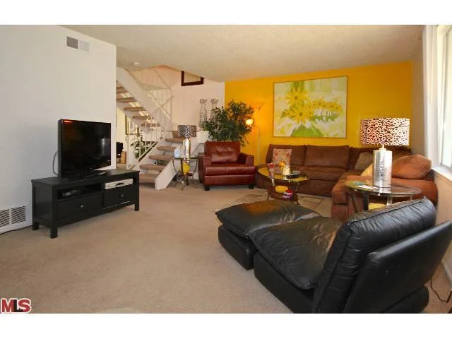 2252 Indian Canyon #E, Palm Springs, CA 92262