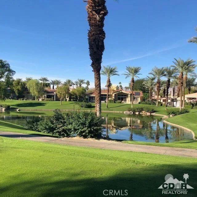 548 Red Arrow, Palm Desert, CA 92211