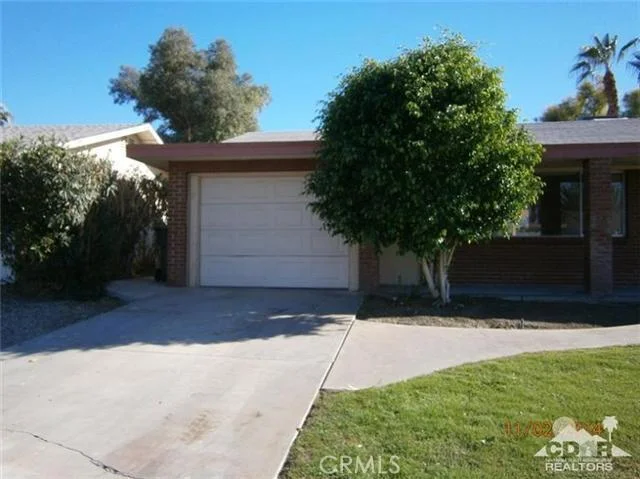 77033 California, Palm Desert, CA 92211