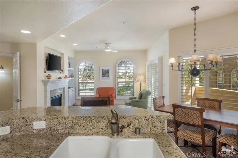 45245 Seeley Drive 16 E, La Quinta, CA 92253