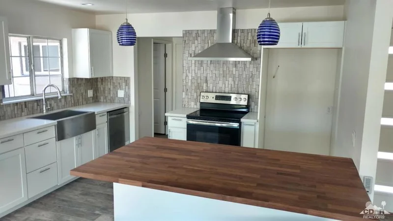 77190 Minnesota, Palm Desert, CA 92211