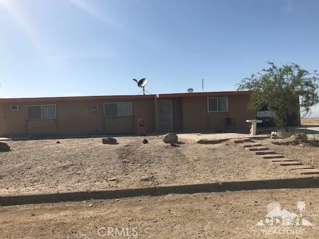 1042 La Guardia, Salton City, CA 92274
