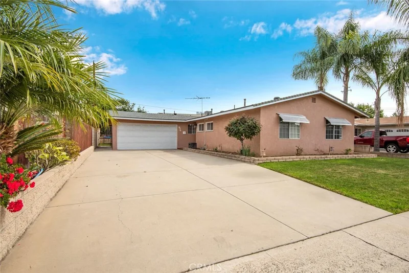 874 Durham, La Habra, CA 90631