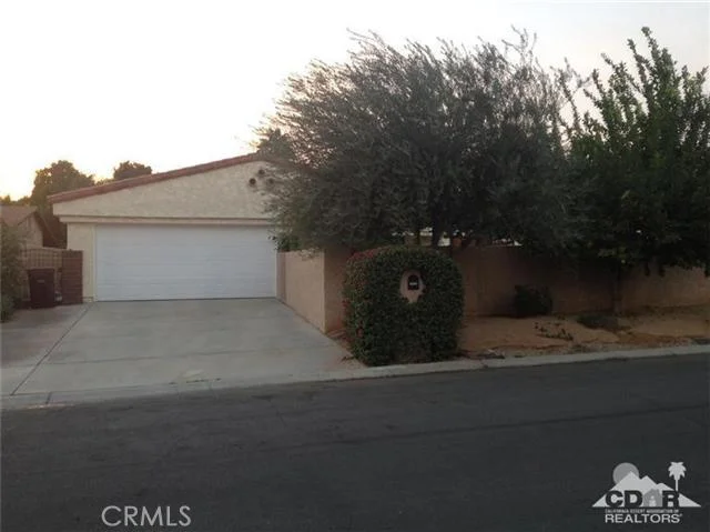 76768 Oklahoma, Palm Desert, CA 92211