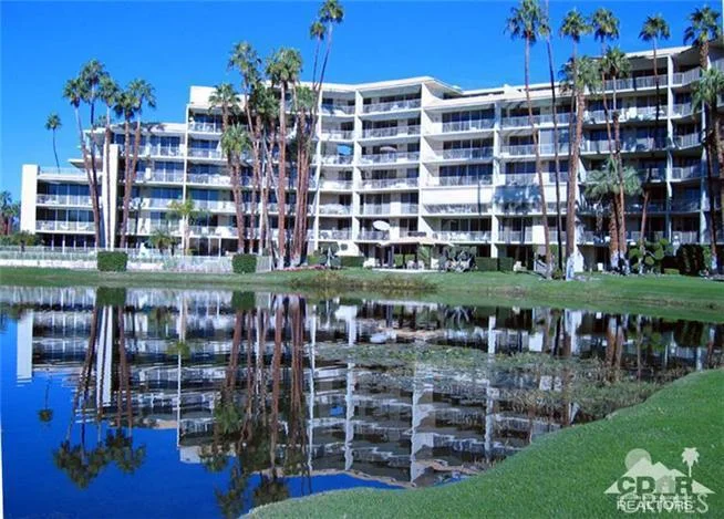 899 Island #105, Rancho Mirage, CA 92270
