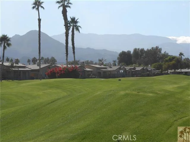 77061 New York, Palm Desert, CA 92211