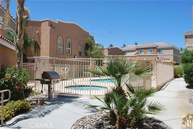 45245 Seeley Dr. #19D, La Quinta, CA 92253
