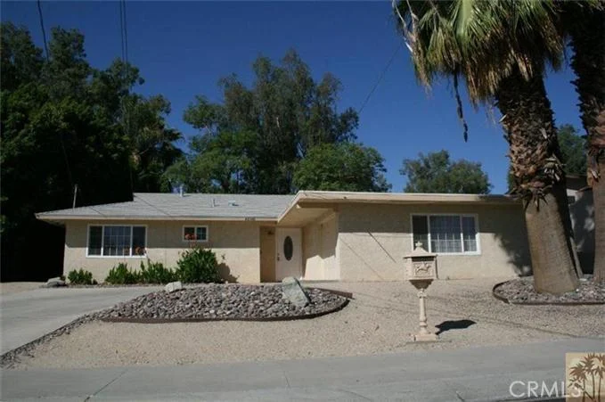43145 Illinois, Palm Desert, CA 92211