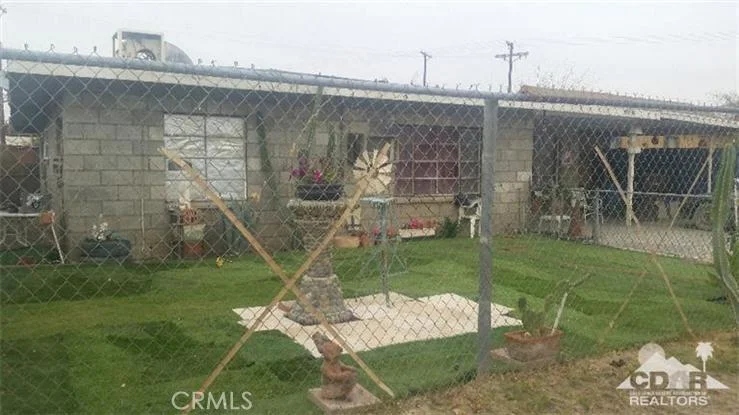 87334 Center, Thermal, CA 92274