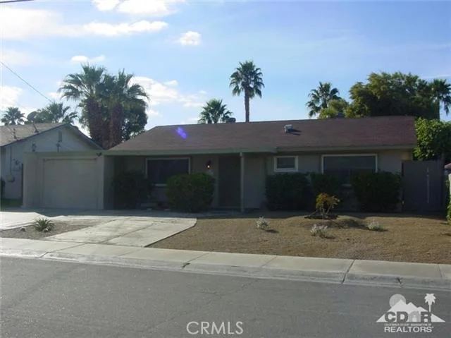 42355 Wisconsin, Palm Desert, CA 92211