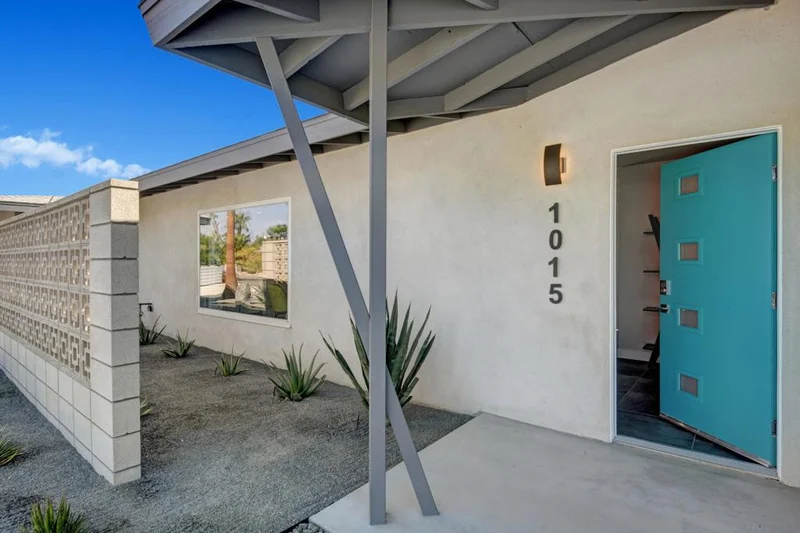 1015 Buena Vista, Palm Springs, CA 92262