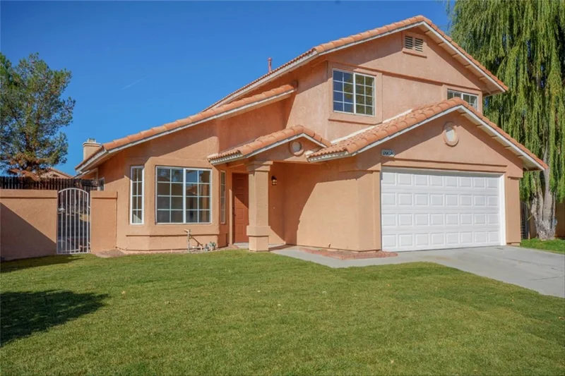 12362 Glenwood, Victorville, CA 92395