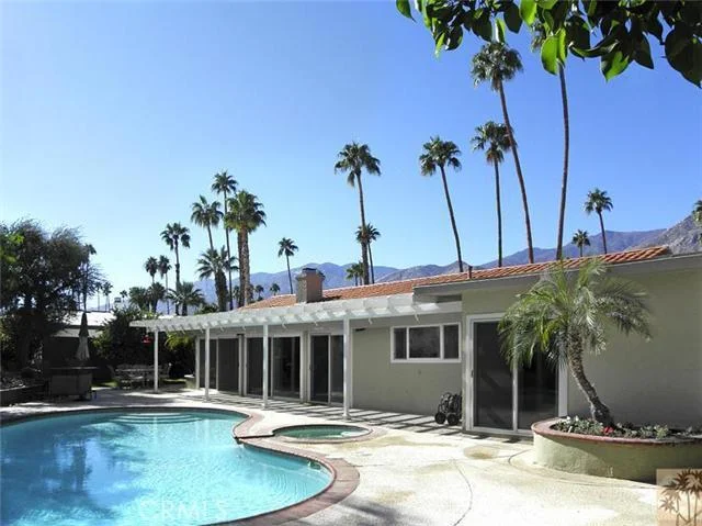 2736 Camino Real, Palm Springs, CA 92264