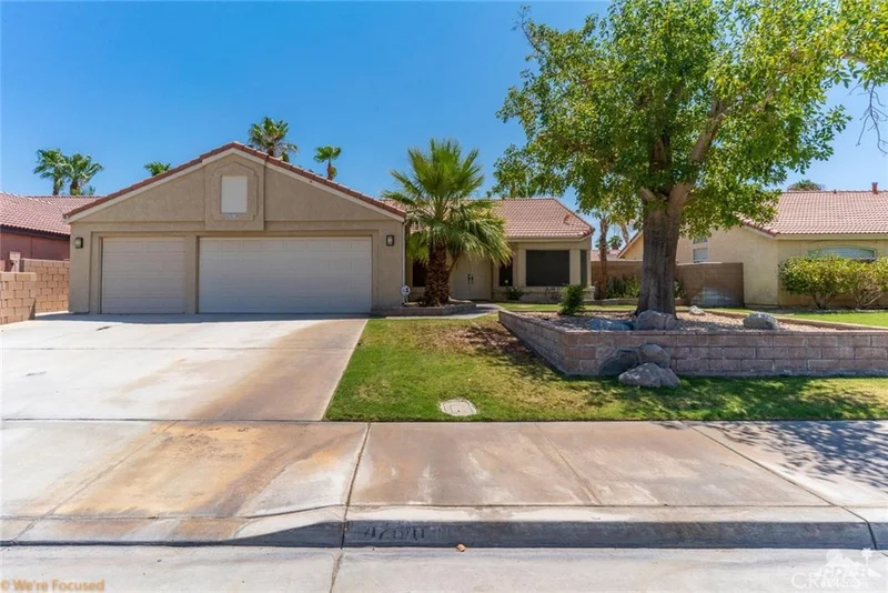 42610 Hastings, Palm Desert, CA 92211