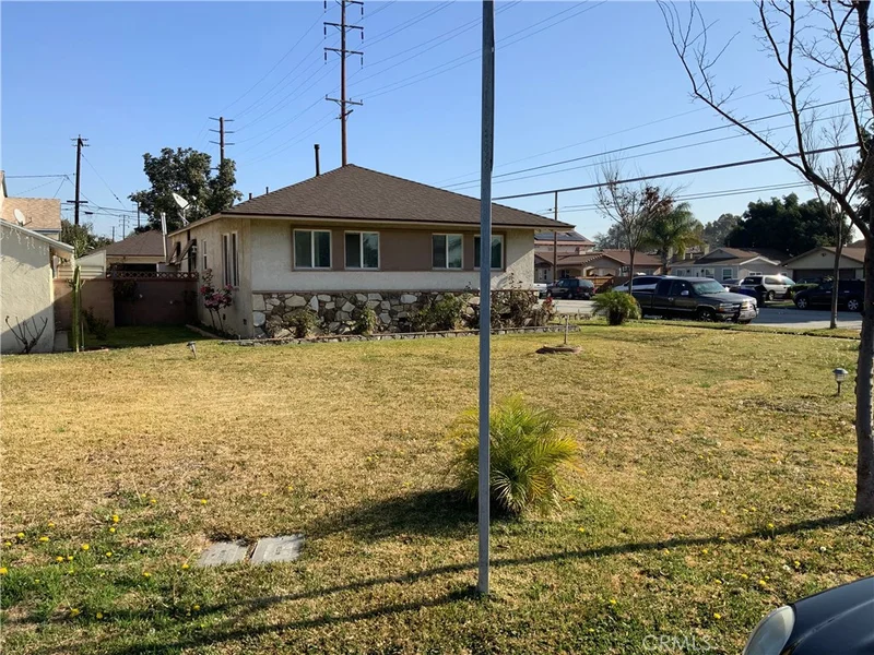 12325 Downey, Downey, CA 90242
