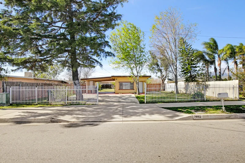 7682 Juniper, Fontana, CA 92336