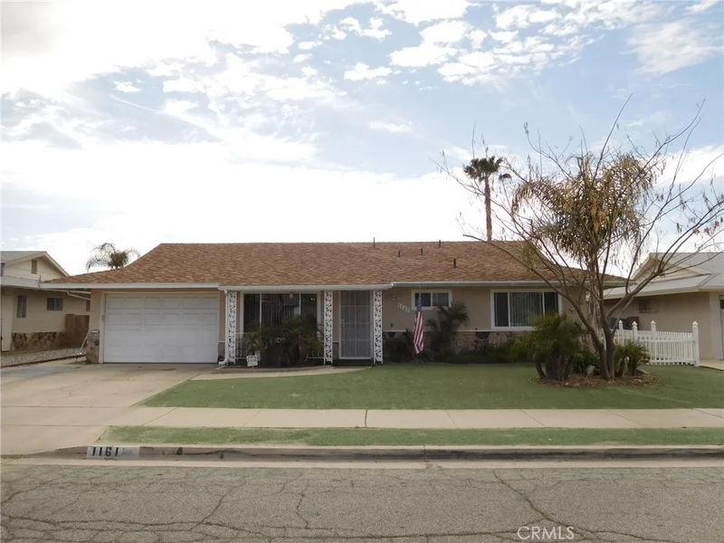 1161 Mayberry, Hemet, CA 92543