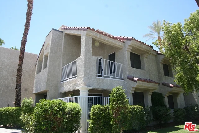 2700 Golf Club #C34, Palm Springs, CA 92264