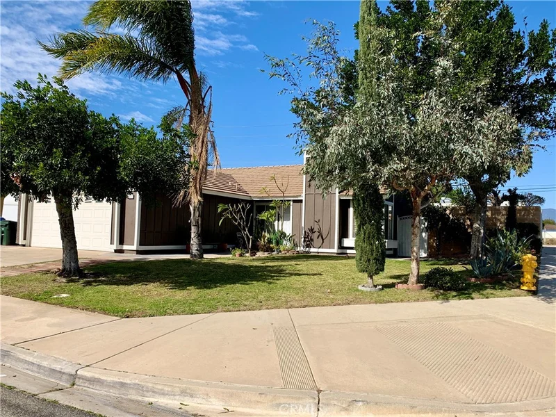 18572 Avion, Bloomington, CA 92316