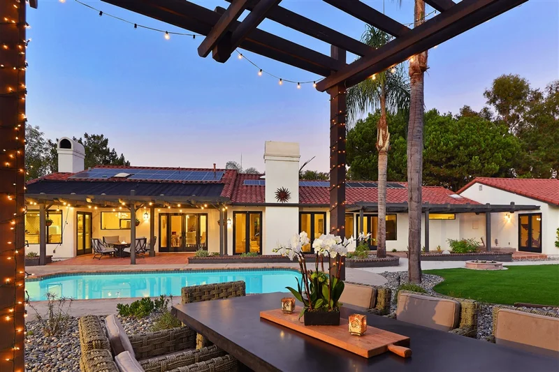 1004 Summer Holly, Encinitas, CA 92024