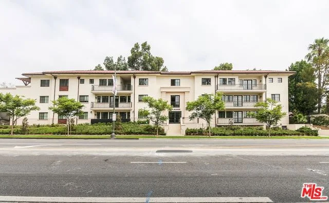 4661 Wilshire #101, Los Angeles, CA 90010