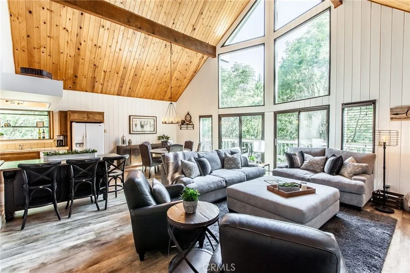 27332 Pinewood Drive, Lake Arrowhead, CA 92352